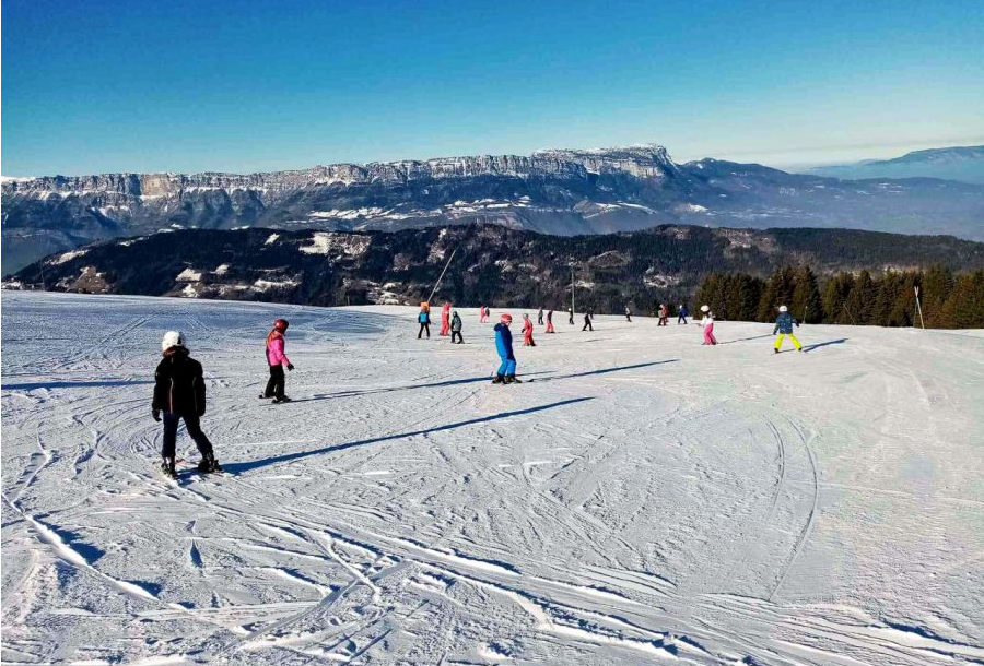 Étoiles et flocons : sport, nature et émerveillement ! 